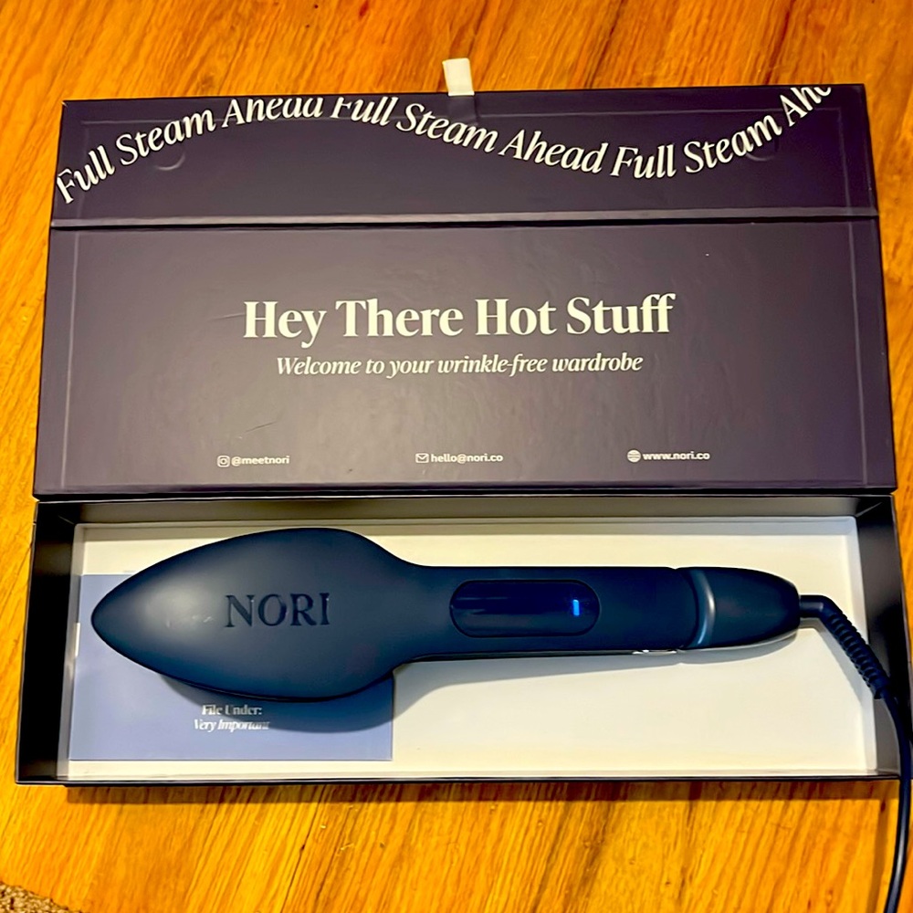 Nori Navy Steam Iron